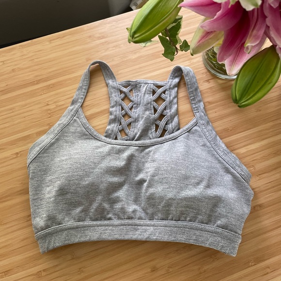 Forever 21 sports bra grey, great material nice and thick sturdy XS-S size - Picture 1 of 8